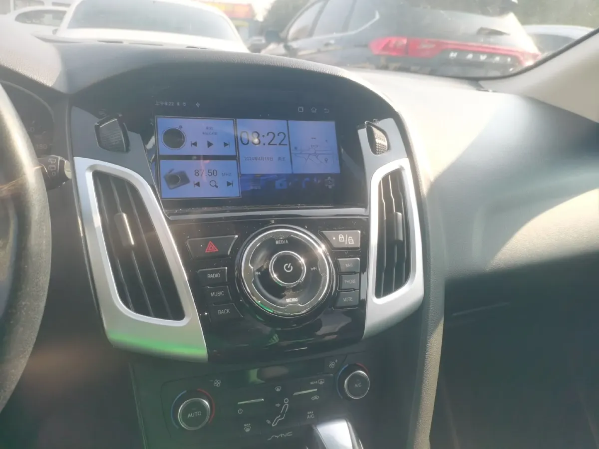 2015 Ford Focus 1.6L 125HP L4 6DCT,autocango,china used car exporter,china ev exporter,chinese used car exporter,chinese used ev exporter