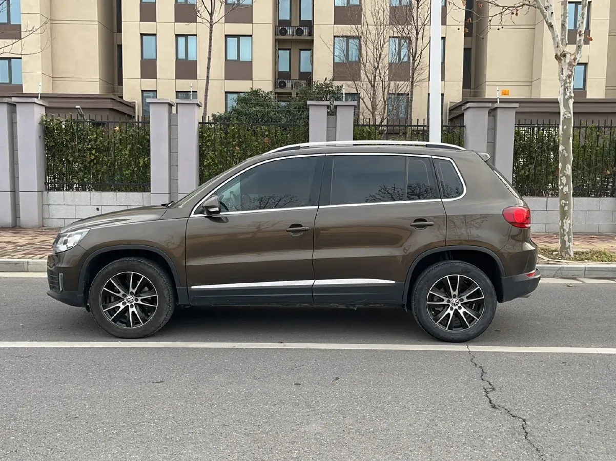 2015 Volkswagen Tiguan 1.8T 160HP L4 6AT,autocango,china used car exporter,china ev exporter,chinese used car exporter,chinese used ev exporter