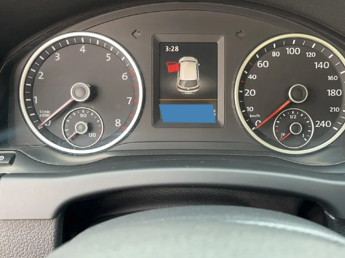 2015 Volkswagen Tiguan 1.8T 160HP L4 6AT,autocango,china used car exporter,china ev exporter,chinese used car exporter,chinese used ev exporter