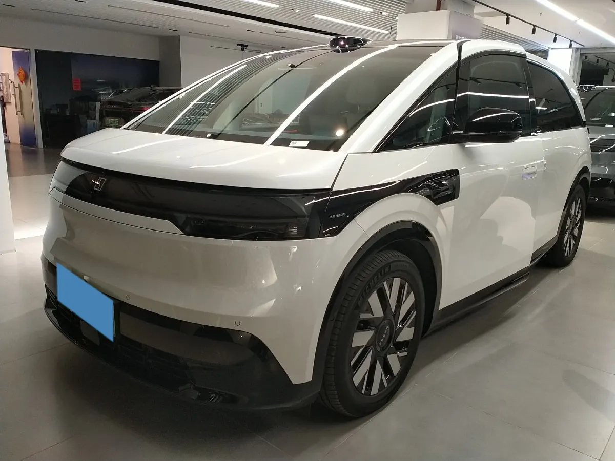 2025 Zeekr MIX BEV 102KWH,autocango,china used car exporter,china ev exporter,chinese used car exporter,chinese used ev exporter