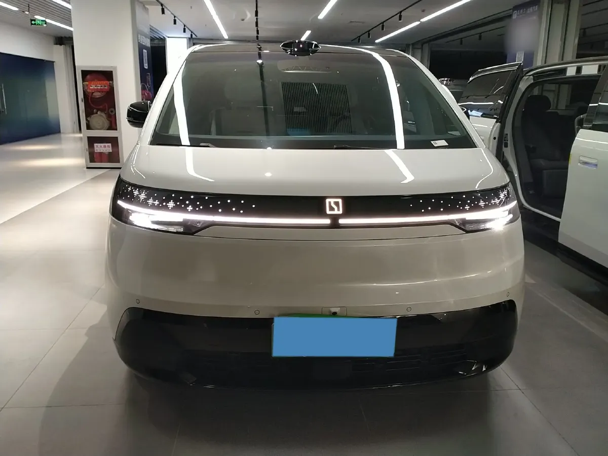 2025 Zeekr MIX BEV 102KWH,autocango,china used car exporter,china ev exporter,chinese used car exporter,chinese used ev exporter