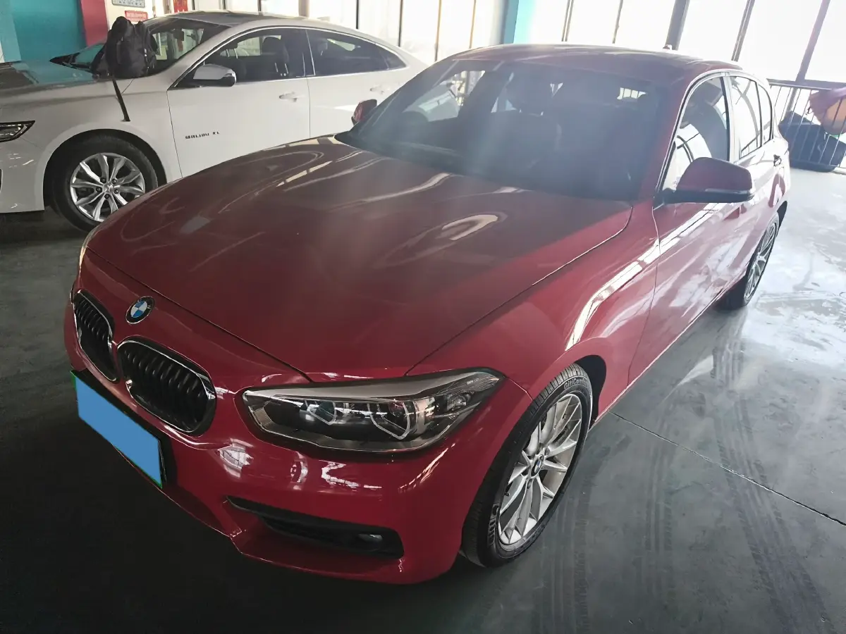 2015 BMW 1 Series 1.6T 177HP L4 8AT