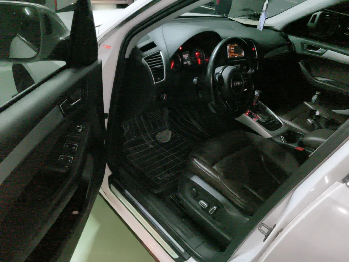 2016 Audi Q5 2.0T 224HP L4 8AT,autocango,china used car exporter,china ev exporter,chinese used car exporter,chinese used ev exporter