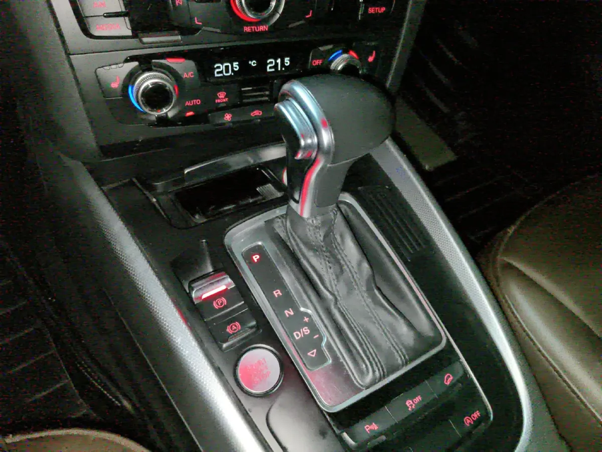 2016 Audi Q5 2.0T 224HP L4 8AT,autocango,china used car exporter,china ev exporter,chinese used car exporter,chinese used ev exporter