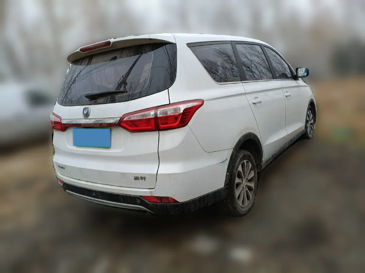 2017 ChangAn Linmax 1.6L 125HP L4 5MT,autocango,china used car exporter,china ev exporter,chinese used car exporter,chinese used ev exporter