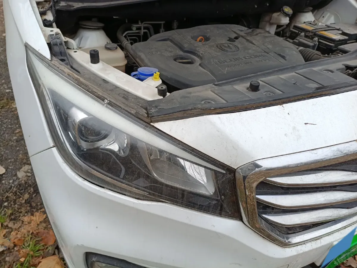 2017 ChangAn Linmax 1.6L 125HP L4 5MT,autocango,china used car exporter,china ev exporter,chinese used car exporter,chinese used ev exporter