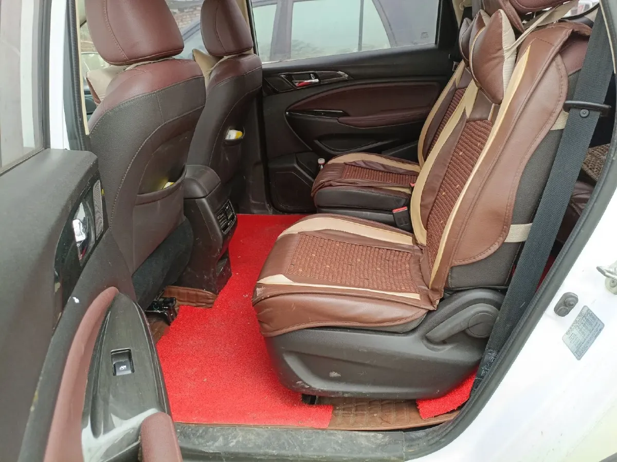 2017 ChangAn Linmax 1.6L 125HP L4 5MT,autocango,china used car exporter,china ev exporter,chinese used car exporter,chinese used ev exporter