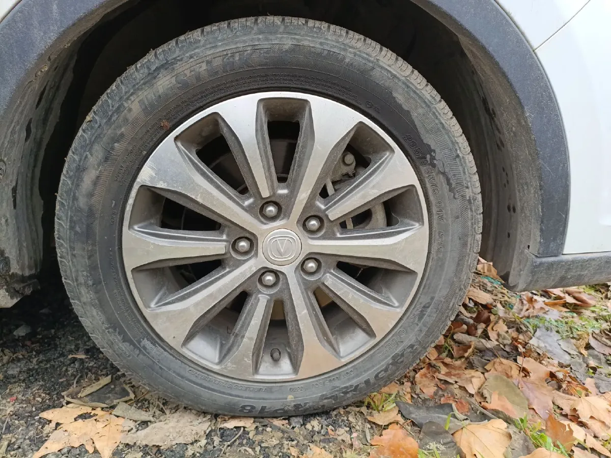 2017 ChangAn Linmax 1.6L 125HP L4 5MT,autocango,china used car exporter,china ev exporter,chinese used car exporter,chinese used ev exporter