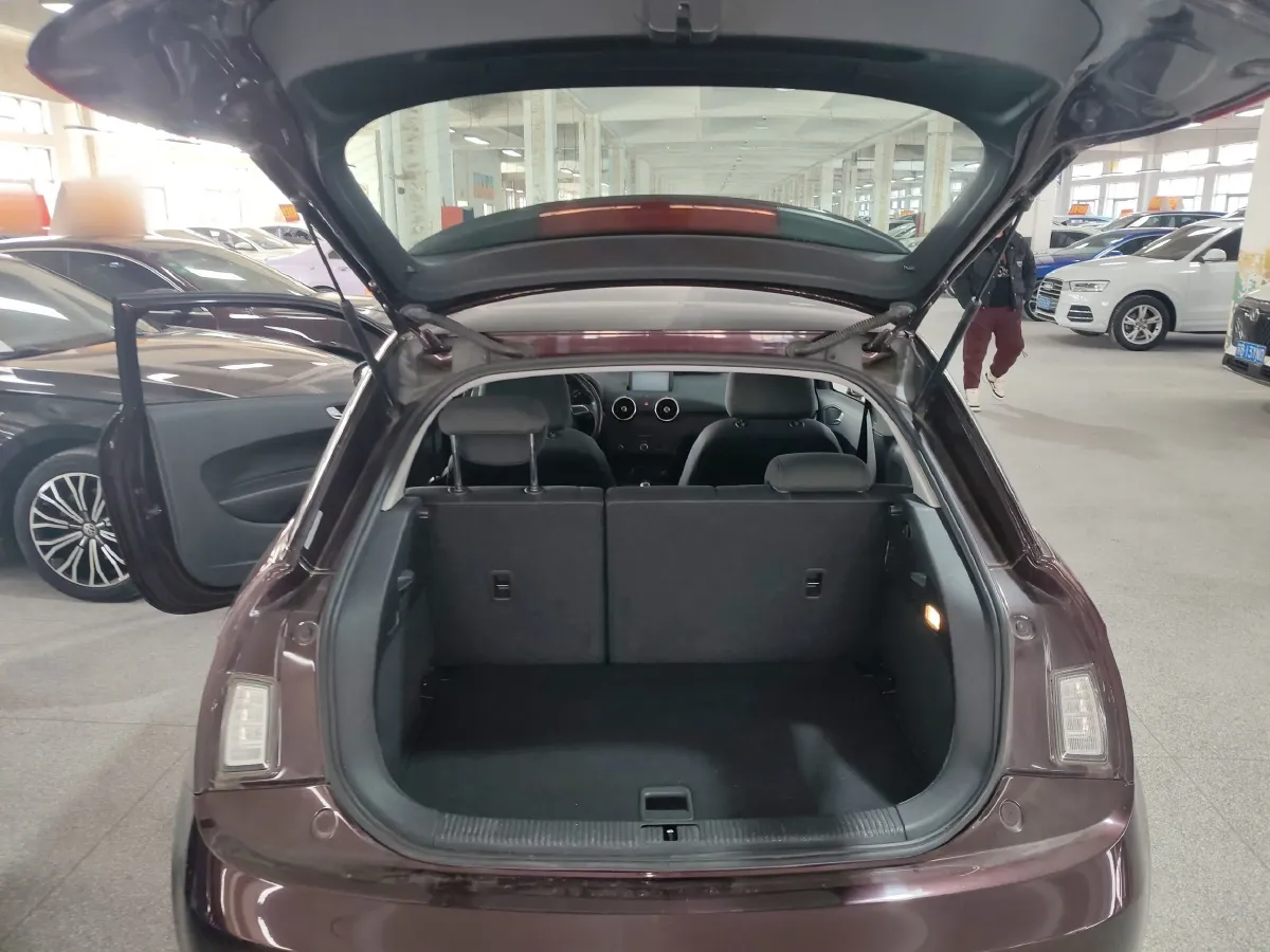 2014 Audi A1 1.4T 122HP L4 7DCT,autocango,china used car exporter,china ev exporter,chinese used car exporter,chinese used ev exporter