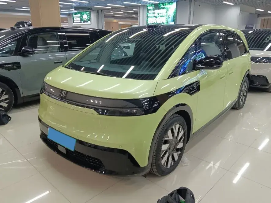 2025 Zeekr MIX BEV 102KWH