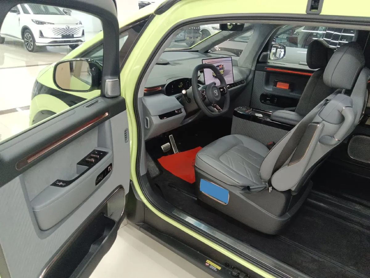 2025 Zeekr MIX BEV 102KWH,autocango,china used car exporter,china ev exporter,chinese used car exporter,chinese used ev exporter