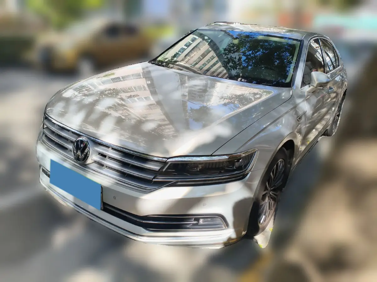 2016 Volkswagen Phideon 2.0T 224HP L4 7DCT