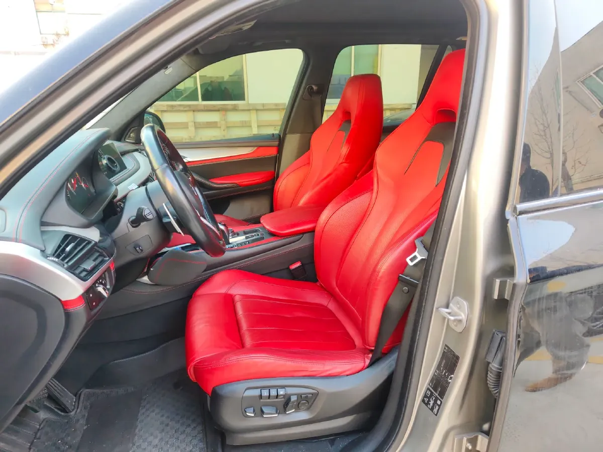 2015 BMW X5 M 4.4T 575HP V8 8AT,autocango,china used car exporter,china ev exporter,chinese used car exporter,chinese used ev exporter