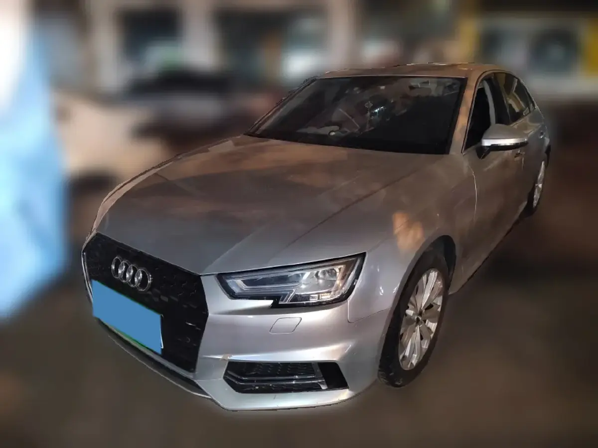 2019 Audi A4L 2.0T 190HP L4 7DCT