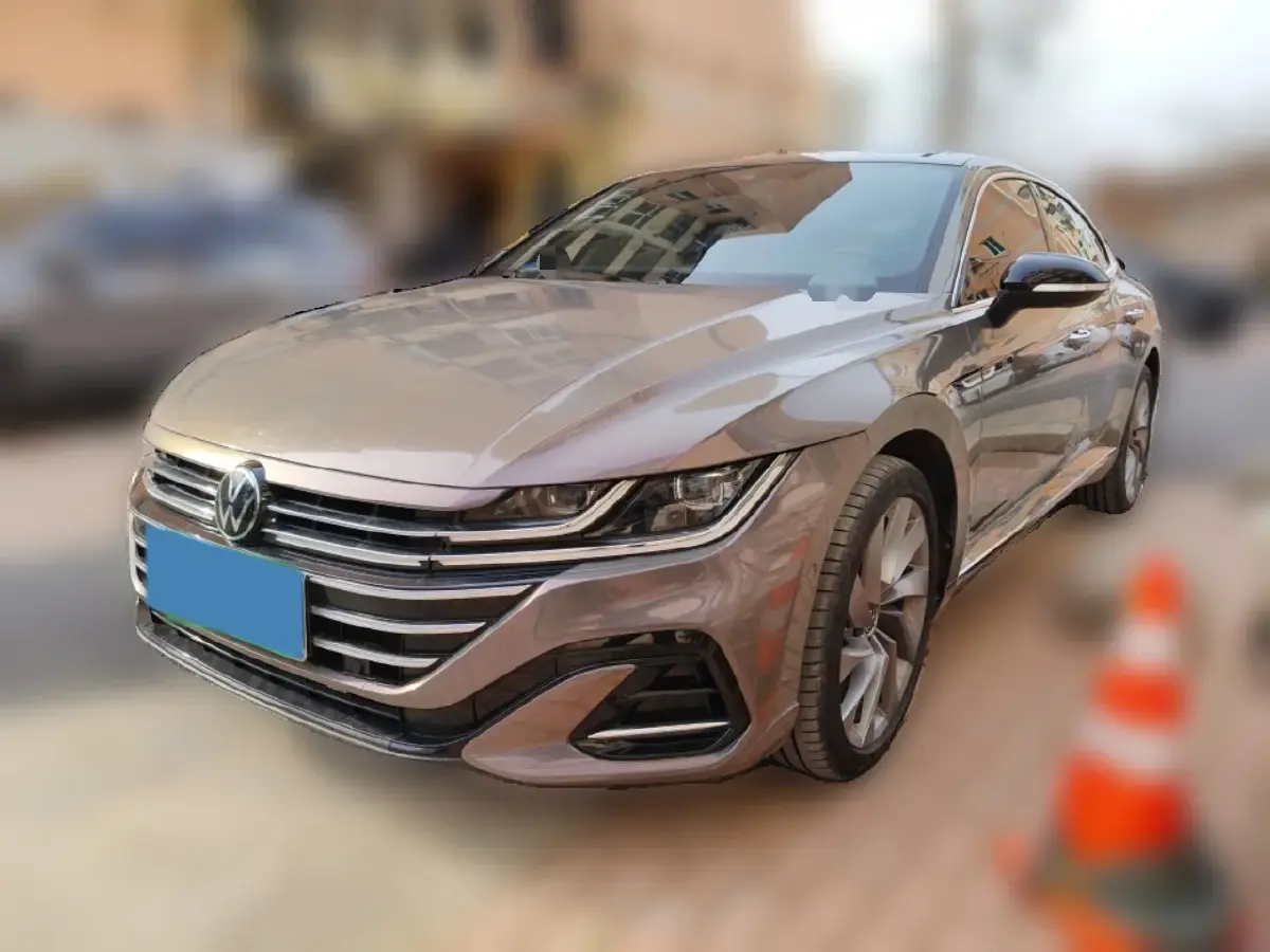 2024 Volkswagen CC 2.0T 220HP L4 7DCT