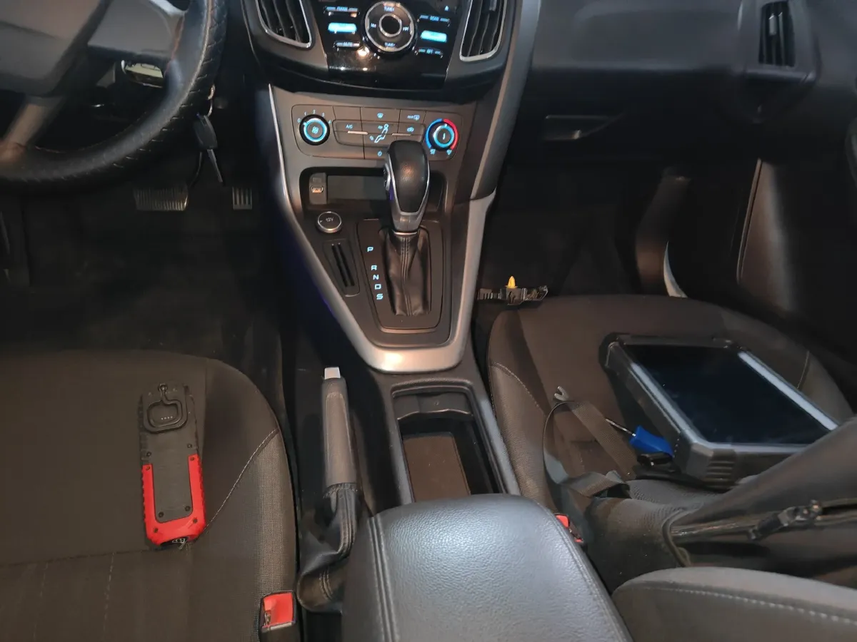 2017 Ford Focus 1.6L 125HP L4 6DCT,autocango,china used car exporter,china ev exporter,chinese used car exporter,chinese used ev exporter