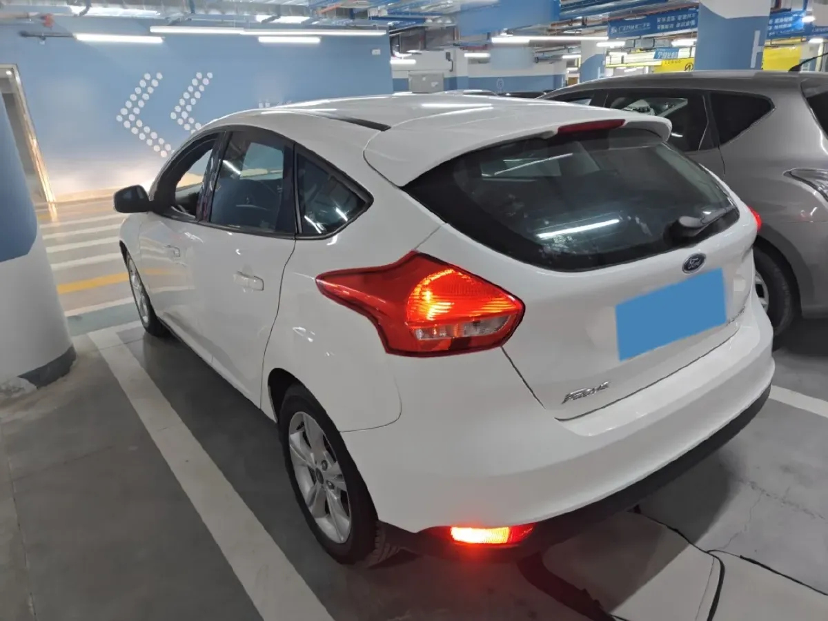 2017 Ford Focus 1.6L 125HP L4 6DCT,autocango,china used car exporter,china ev exporter,chinese used car exporter,chinese used ev exporter