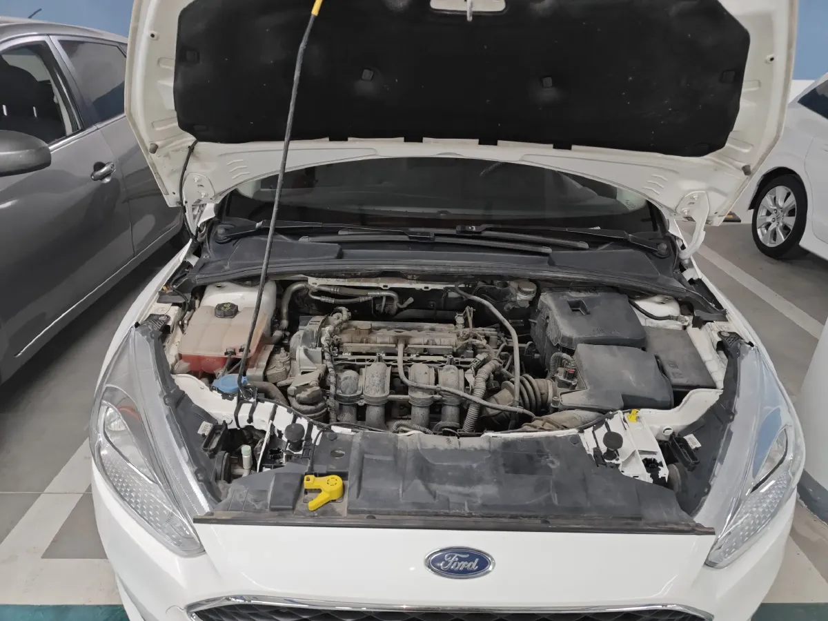 2017 Ford Focus 1.6L 125HP L4 6DCT,autocango,china used car exporter,china ev exporter,chinese used car exporter,chinese used ev exporter