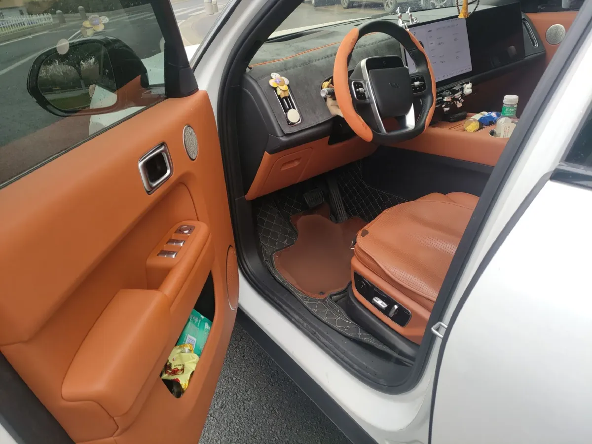 2023 Li L7 Range Extended 154HP REEV 40.9KWH,autocango,china used car exporter,china ev exporter,chinese used car exporter,chinese used ev exporter