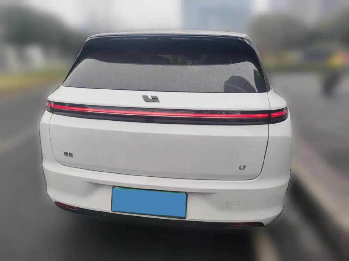 2023 Li L7 Range Extended 154HP REEV 40.9KWH,autocango,china used car exporter,china ev exporter,chinese used car exporter,chinese used ev exporter