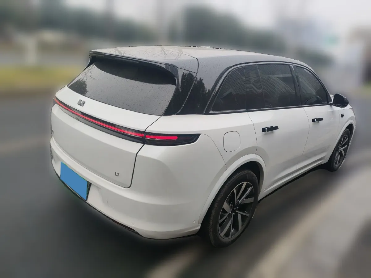 2023 Li L7 Range Extended 154HP REEV 40.9KWH,autocango,china used car exporter,china ev exporter,chinese used car exporter,chinese used ev exporter