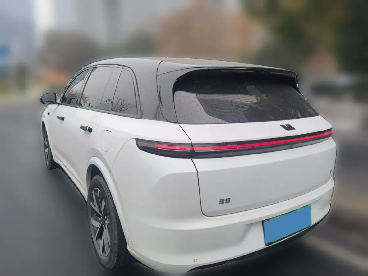 2023 Li L7 Range Extended 154HP REEV 40.9KWH,autocango,china used car exporter,china ev exporter,chinese used car exporter,chinese used ev exporter