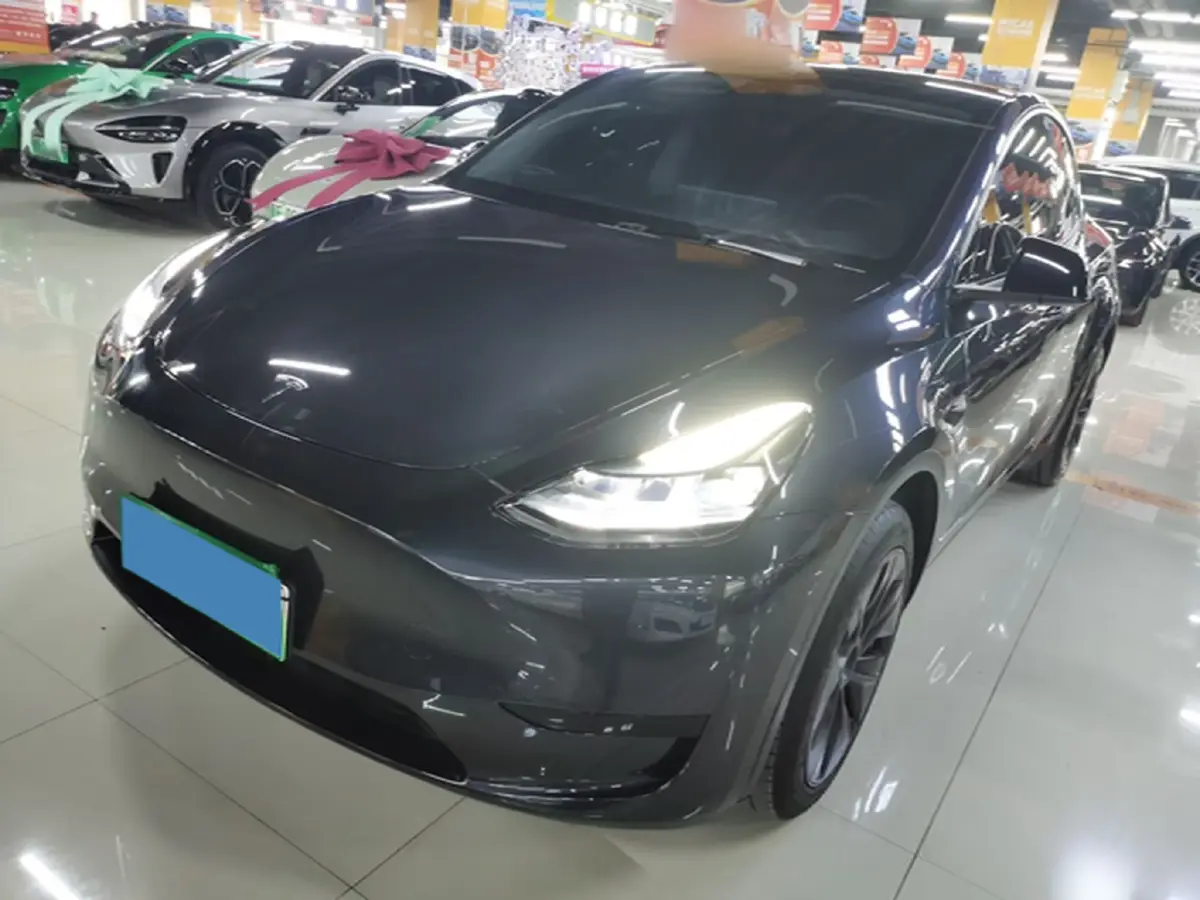 2024 Tesla Model Y BEV 60KWH