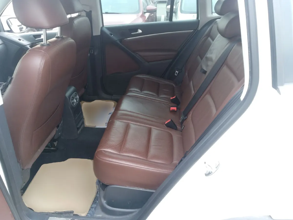 2015 Volkswagen Tiguan 1.8T 160HP L4 6AT,autocango,china used car exporter,china ev exporter,chinese used car exporter,chinese used ev exporter