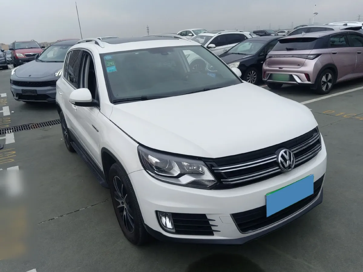 2015 Volkswagen Tiguan 1.8T 160HP L4 6AT,autocango,china used car exporter,china ev exporter,chinese used car exporter,chinese used ev exporter