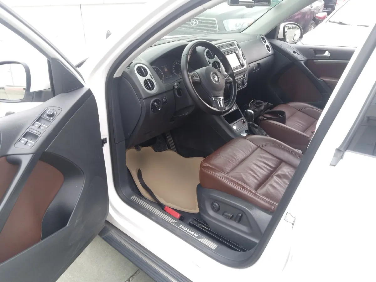 2015 Volkswagen Tiguan 1.8T 160HP L4 6AT,autocango,china used car exporter,china ev exporter,chinese used car exporter,chinese used ev exporter