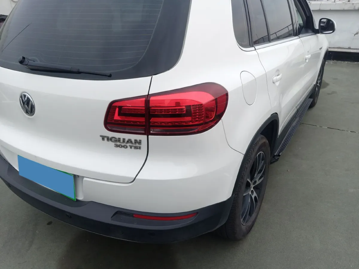 2015 Volkswagen Tiguan 1.8T 160HP L4 6AT,autocango,china used car exporter,china ev exporter,chinese used car exporter,chinese used ev exporter