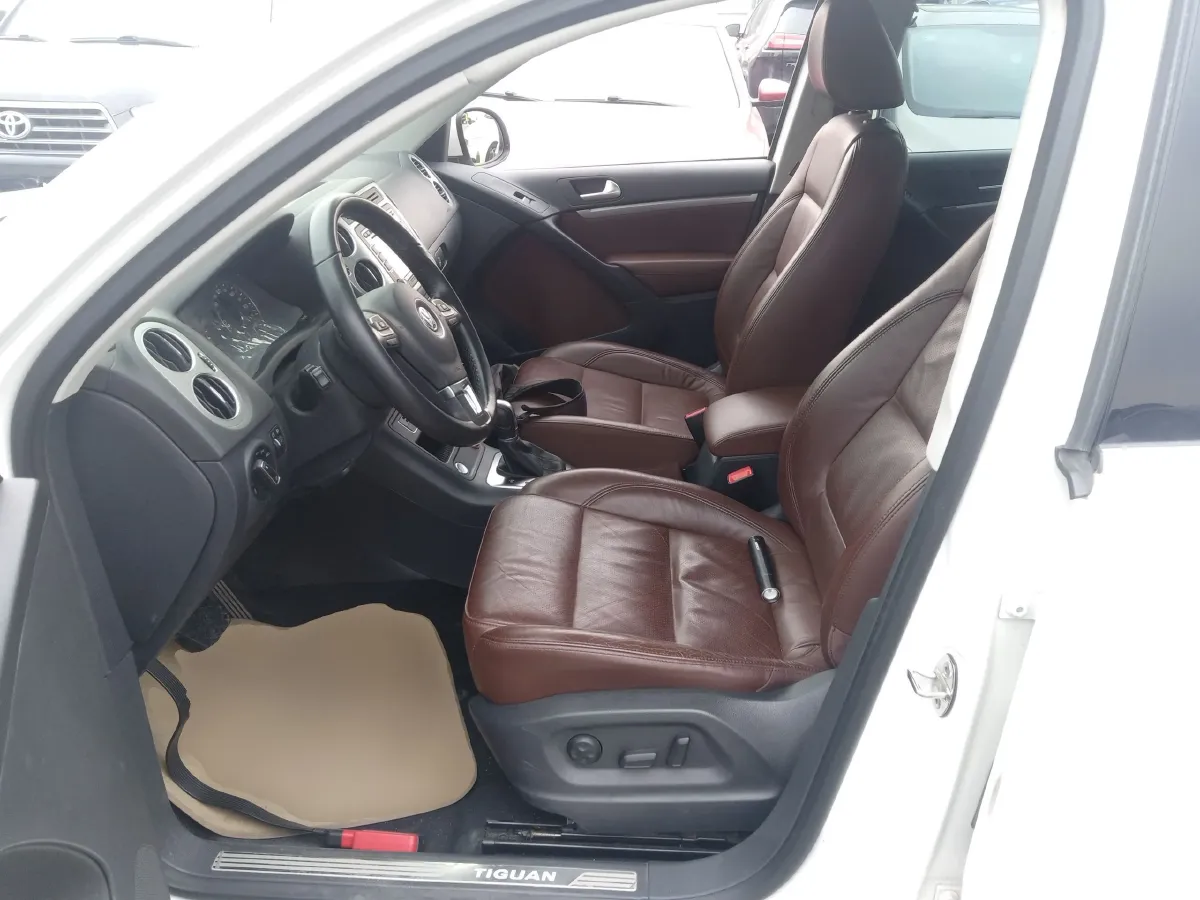 2015 Volkswagen Tiguan 1.8T 160HP L4 6AT,autocango,china used car exporter,china ev exporter,chinese used car exporter,chinese used ev exporter