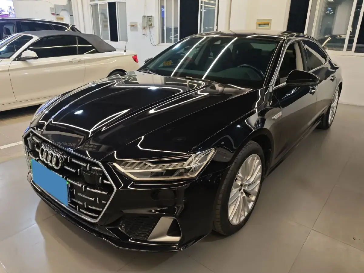 2024 Audi A7L 2.0T 245HP L4 7DCT