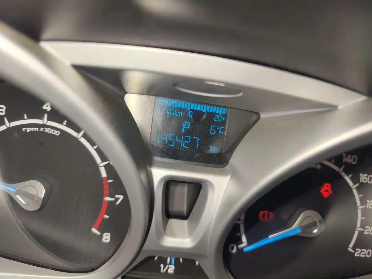 2013 Ford EcoSport 1.5L 110HP L4 6DCT,autocango,china used car exporter,china ev exporter,chinese used car exporter,chinese used ev exporter