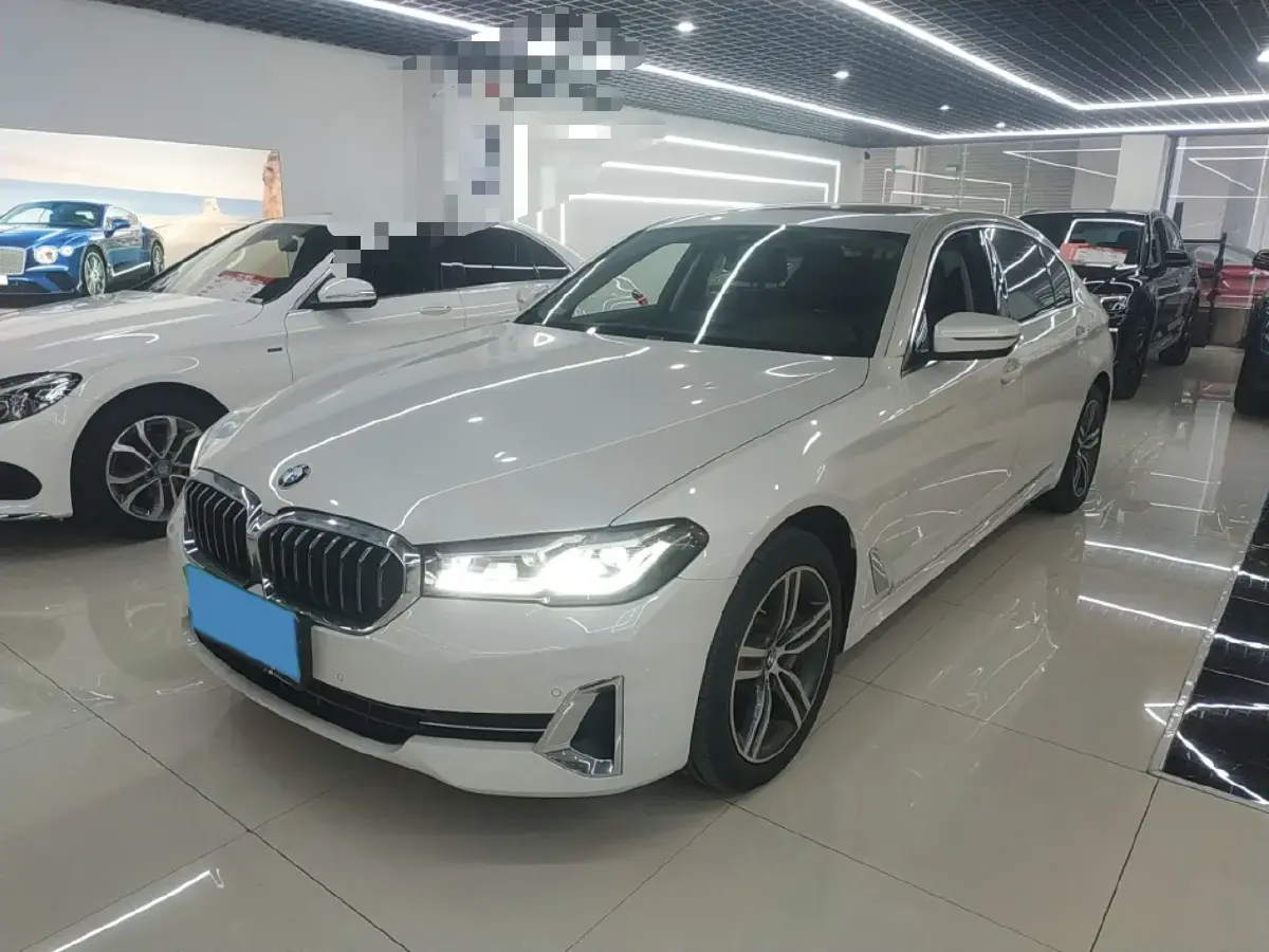 2023 BMW 5 Series 2.0T 245HP L4 8AT