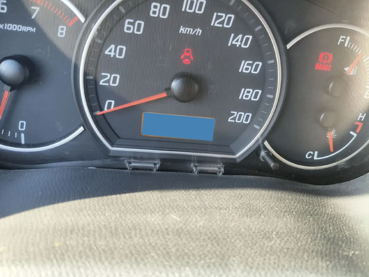 2013 Suzuki Swift 1.5L 103HP L4 4AT,autocango,china used car exporter,china ev exporter,chinese used car exporter,chinese used ev exporter