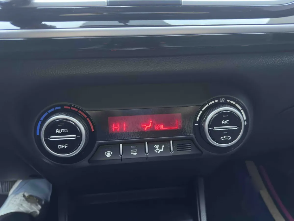 2021 Kia KX1 1.4L 100HP L4 CVT,autocango,china used car exporter,china ev exporter,chinese used car exporter,chinese used ev exporter