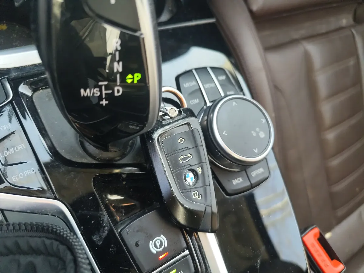 2021 BMW X3 2.0T 224HP L4 8AT,autocango,china used car exporter,china ev exporter,chinese used car exporter,chinese used ev exporter