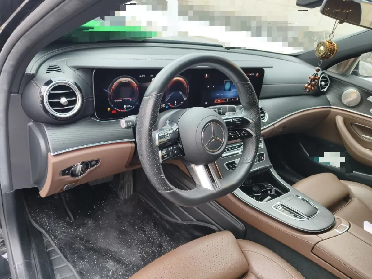 2021 Mercedes-Benz V Class 2.0T 211HP L4 9AT,autocango,china used car exporter,china ev exporter,chinese used car exporter,chinese used ev exporter
