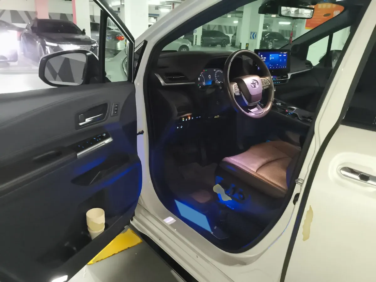 2021 Toyota Sienna 2.5L 192HP L4 E-CVT Hybrid,autocango,china used car exporter,china ev exporter,chinese used car exporter,chinese used ev exporter