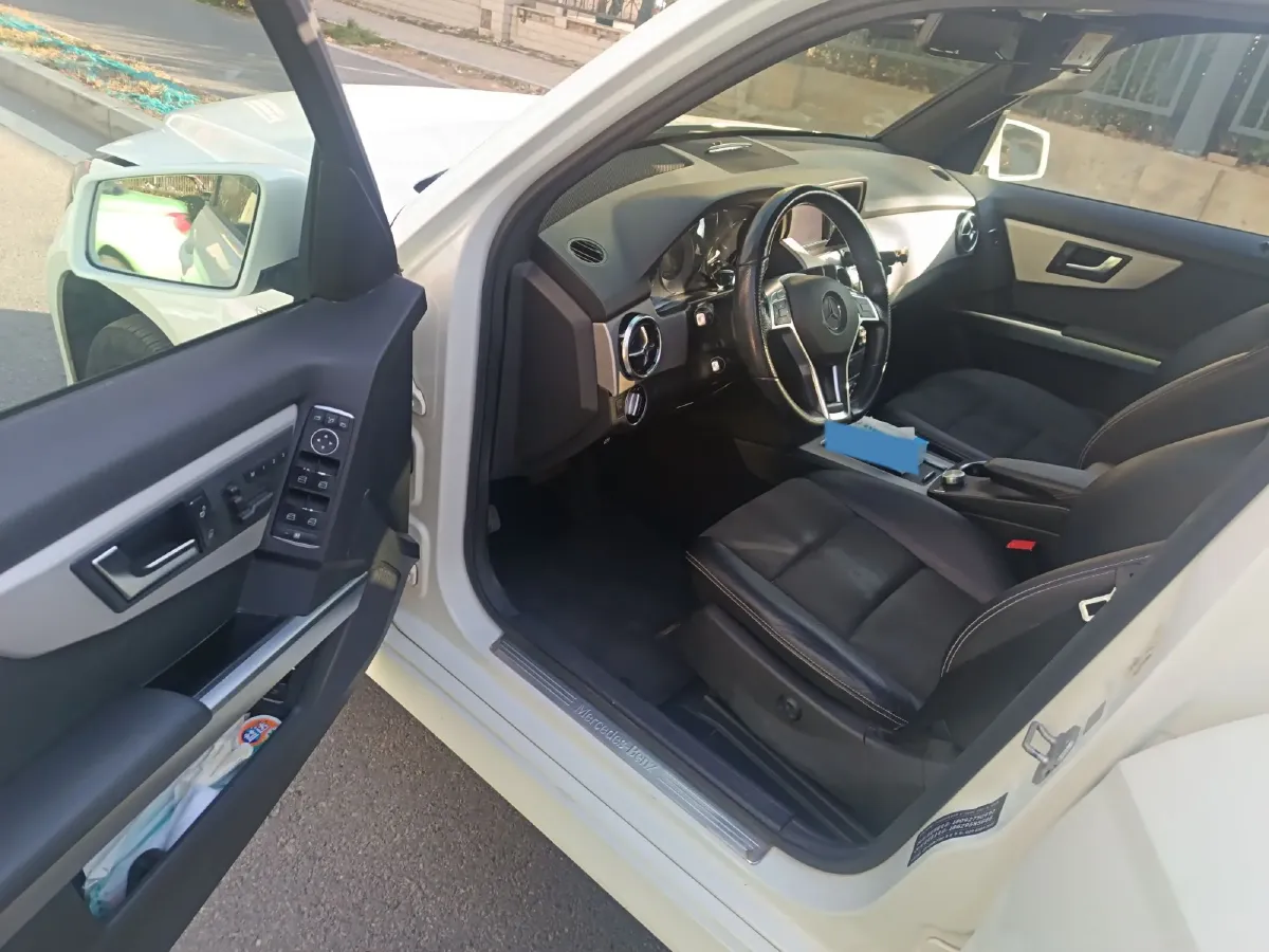 2015 Mercedes-Benz GLK Class 2.0T 211HP L4 7AT,autocango,china used car exporter,china ev exporter,chinese used car exporter,chinese used ev exporter