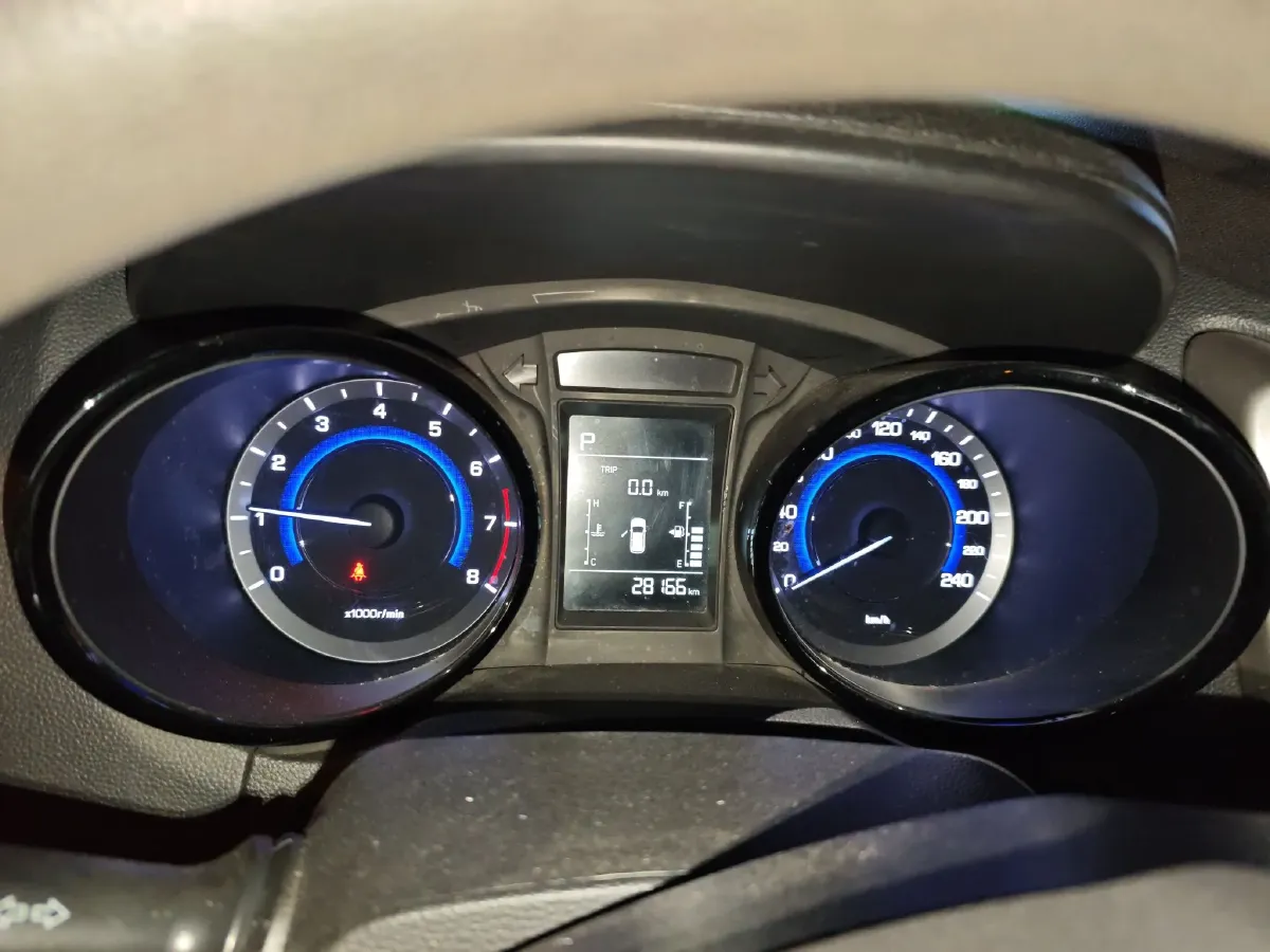 2016 ChangAn CS15 1.5L 107HP L4 5DCT,autocango,china used car exporter,china ev exporter,chinese used car exporter,chinese used ev exporter