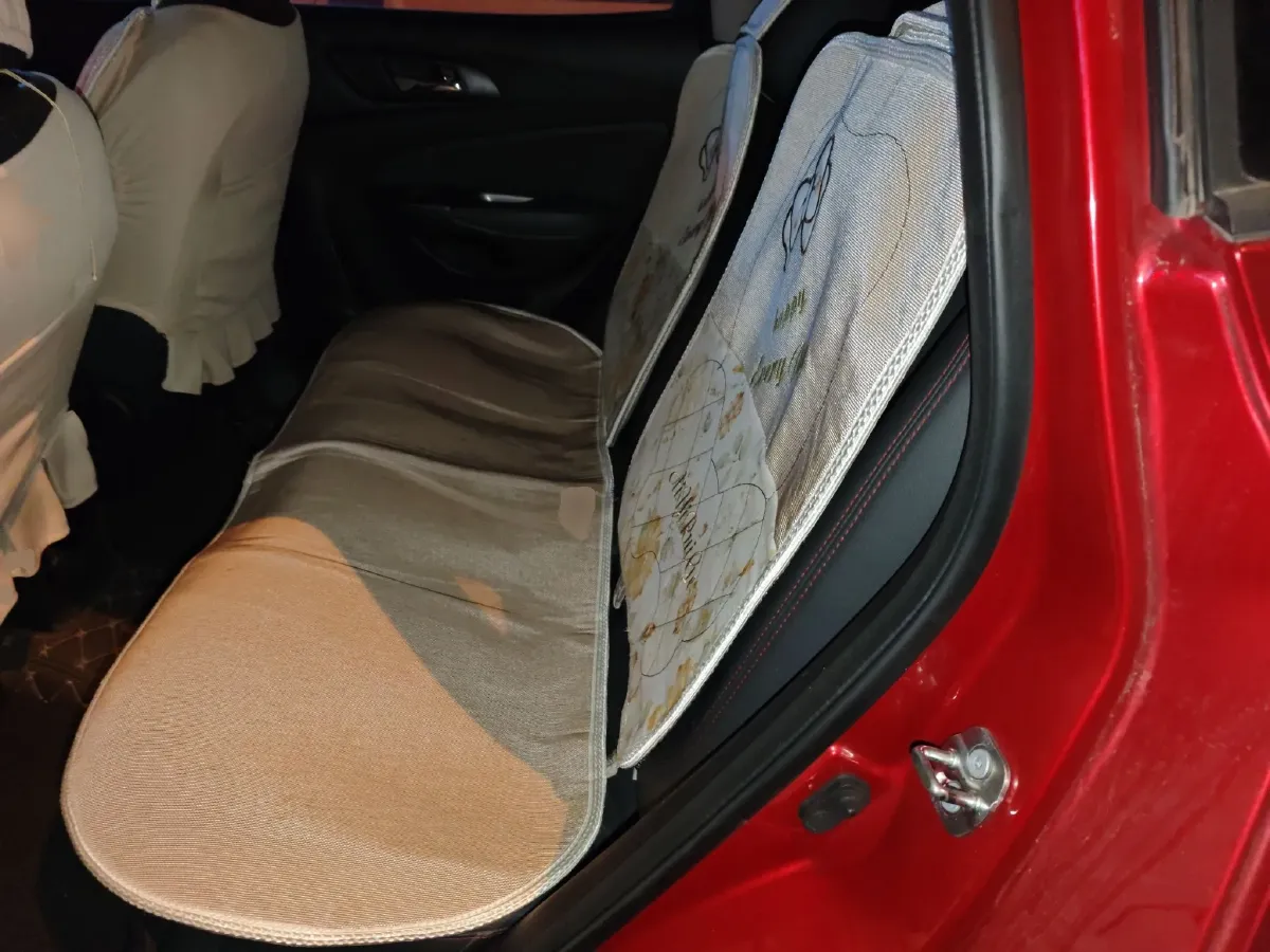 2016 ChangAn CS15 1.5L 107HP L4 5DCT,autocango,china used car exporter,china ev exporter,chinese used car exporter,chinese used ev exporter