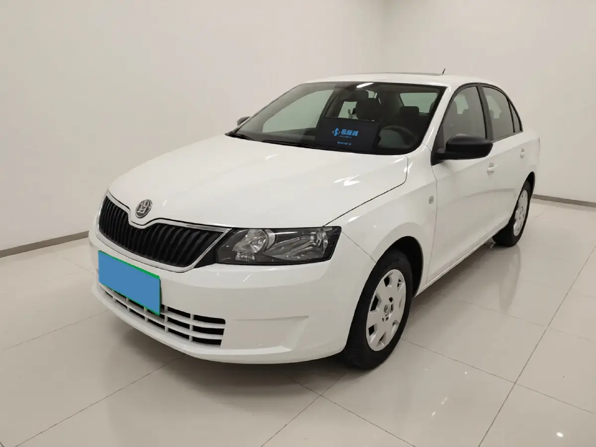 2016 Skoda Rapid 1.4L 90HP L4 5MT