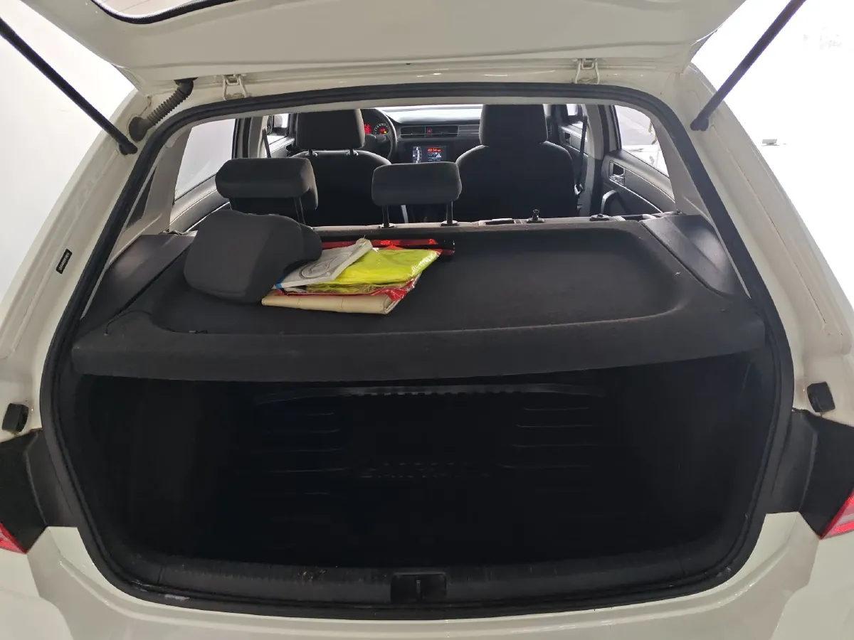 2019 Volkswagen Santana 1.5L 112HP L4 6AT,autocango,china used car exporter,china ev exporter,chinese used car exporter,chinese used ev exporter