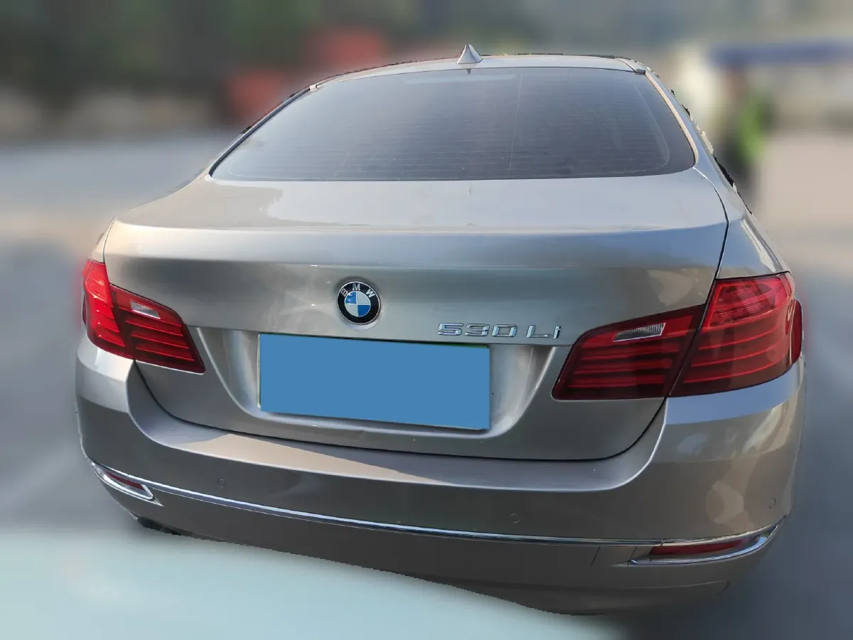 2014 BMW 5 Series 3.0L 258HP L6 8AT,autocango,china used car exporter,china ev exporter,chinese used car exporter,chinese used ev exporter