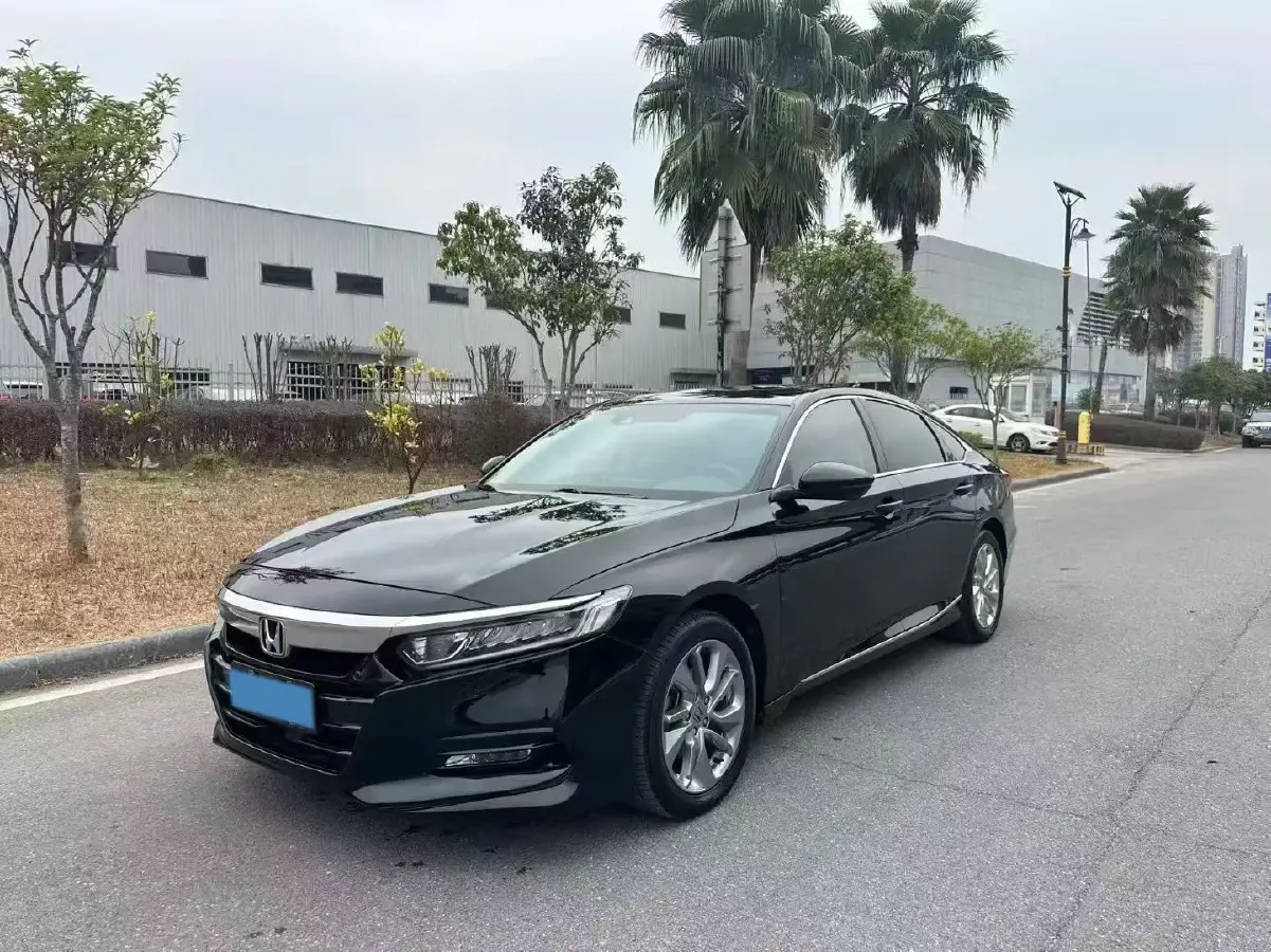 2018 Honda Accord 1.5T 194HP L4 CVT