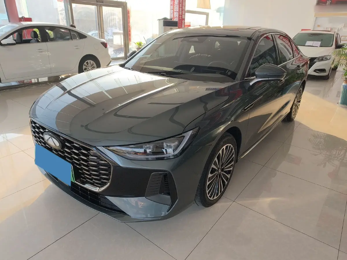 2025 Fulwin FulwinA8L 1.5T 156HP L4 1DHT PHEV 18.67KWH