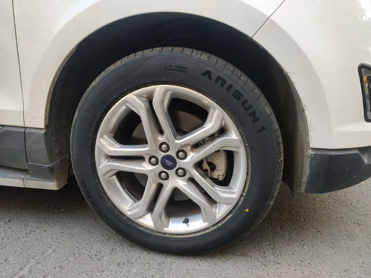 2015 Ford Edge 2.0T 245HP L4 6AT,autocango,china used car exporter,china ev exporter,chinese used car exporter,chinese used ev exporter