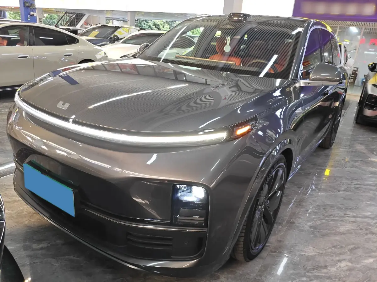 2023 Li L8 Range Extended 154HP REEV 40.9KWH